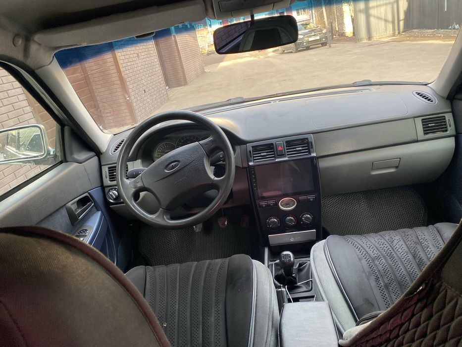 Продам Приору 2007