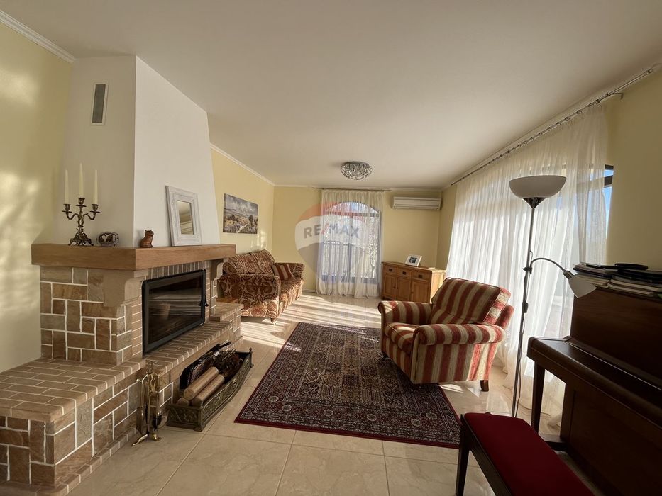 Продава се Къща в с. Близнаци, Област Варна - 236 кв.м за 757 €/кв.м - Снимка #2