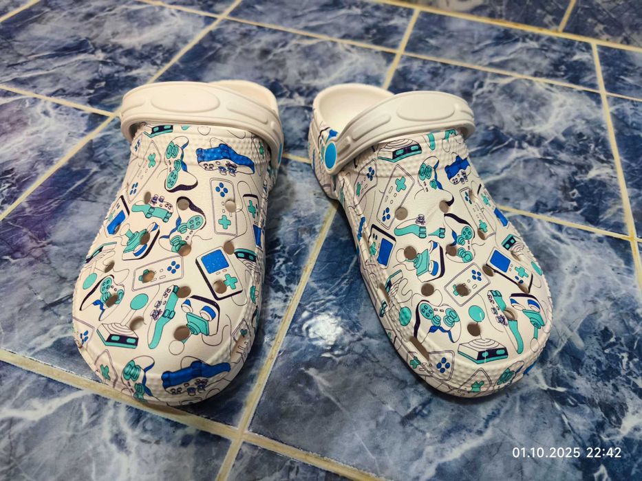 Детски чехли/сандали за баня и плаж