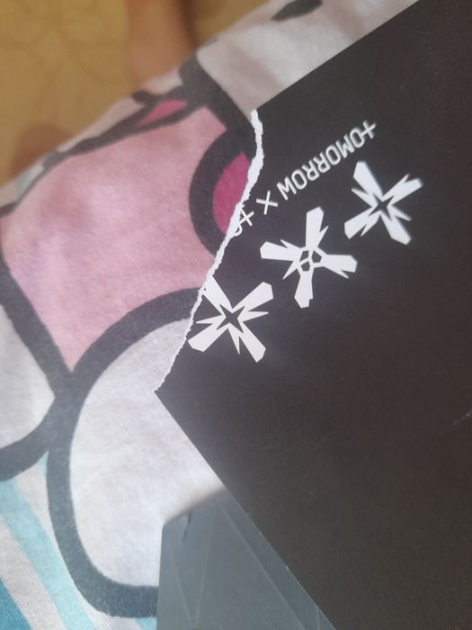 Txt Thursday's Child Hate version album