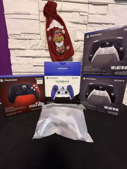 God of War dualsense limited edition - нов