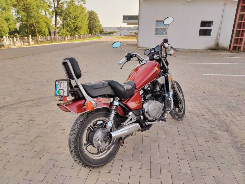 Honda Magna 700cc