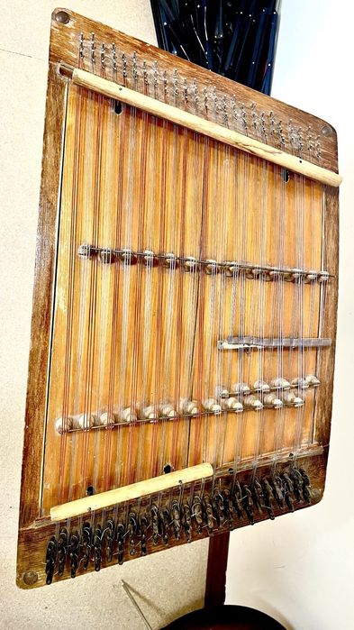 Чанг чолгуси сотилади. Chang cholgusi sotiladi