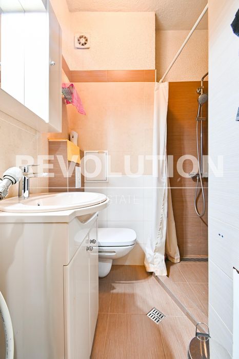 Дава се под наем Двустаен апартамент в София, Център - 61 кв.м за 664 € - Снимка #8