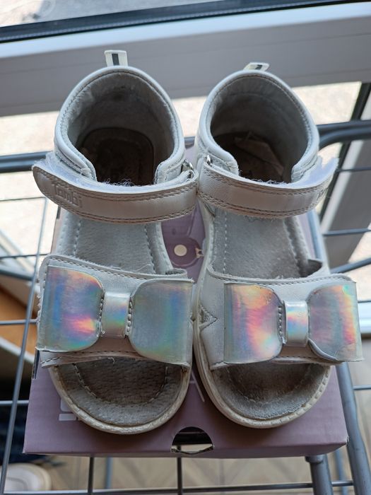 Сандалии для девочки.