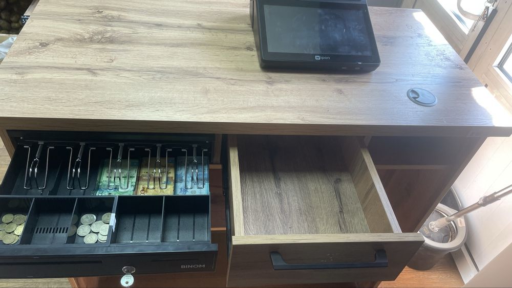 Продается Кассовый стол