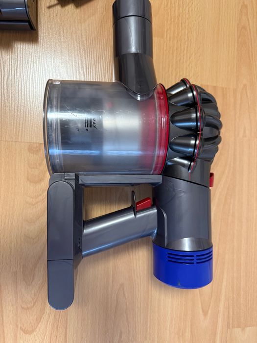 Aspirator Dyson V7 (SV11