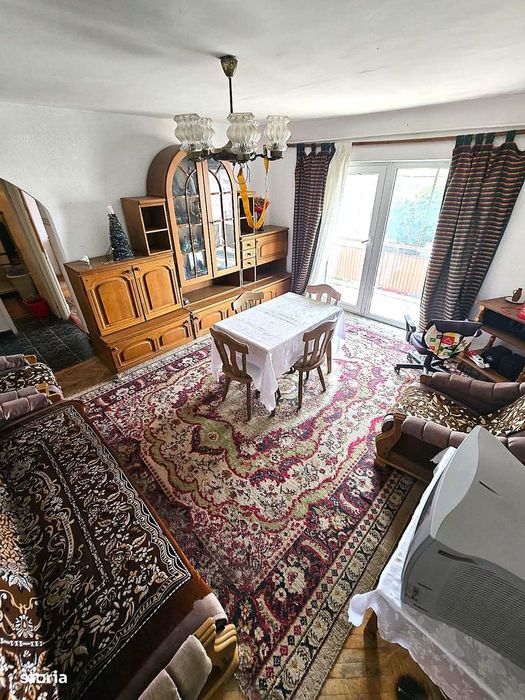 Apartament 2 camere semidecomandat, Micro 16 – Str. Universului nr. 8