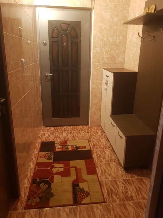 Inchiriez Garsoniera Etaj 2