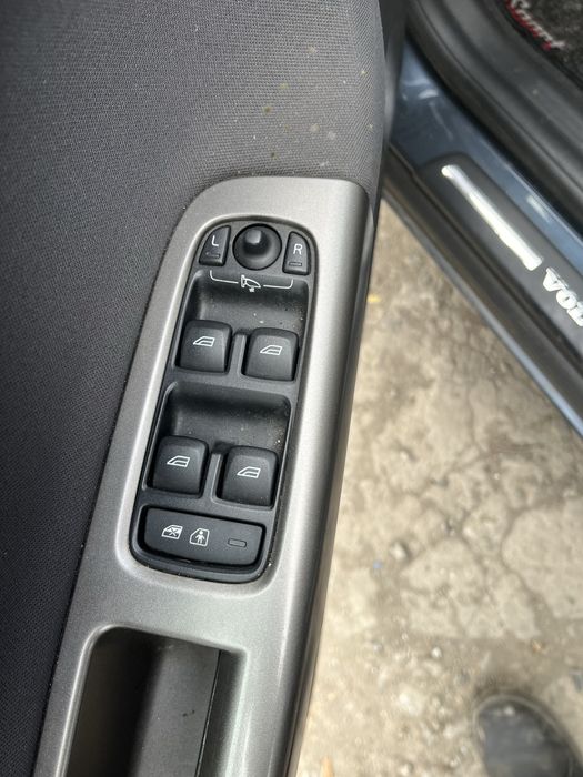 volvo v50 1.6hdi 109kc на части