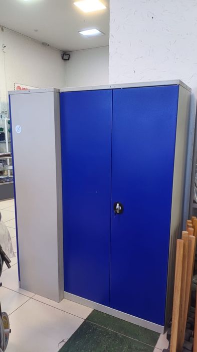 Распродажа производственной мебели