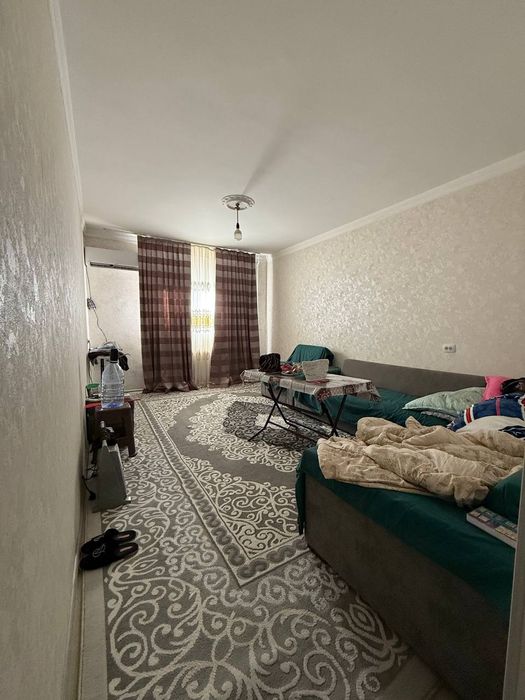 Срочно придётся 2/1/4 квартира феруза эко базар балкон 2/6 с ремонтом