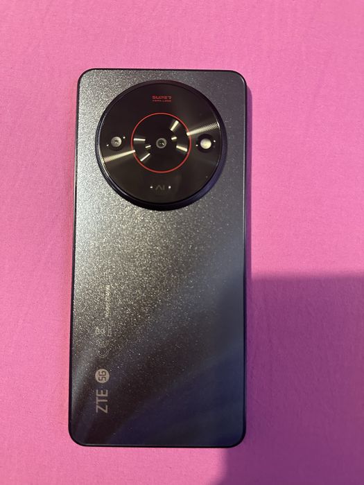 ZTE Blade A76 чисто нов