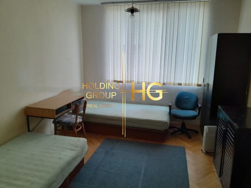 Продава се Четиристаен апартамент в Варна, Център - 110 кв.м за 2435 €/кв.м - Снимка #1