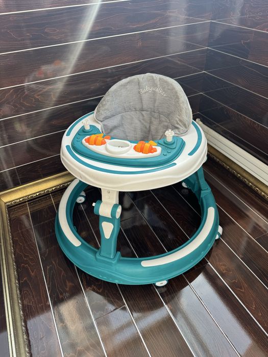 Продам детскую коляску