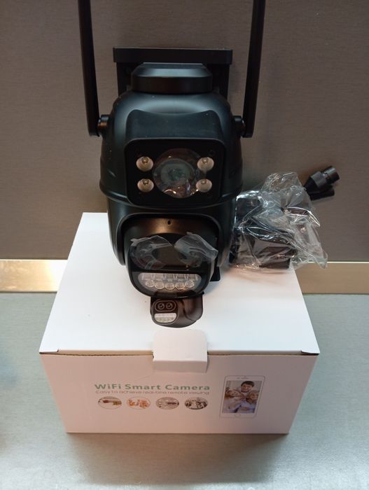 Wifi камера с три обектива и ZOOM