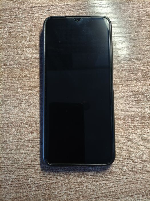 Vivo y33s 4/128 gb