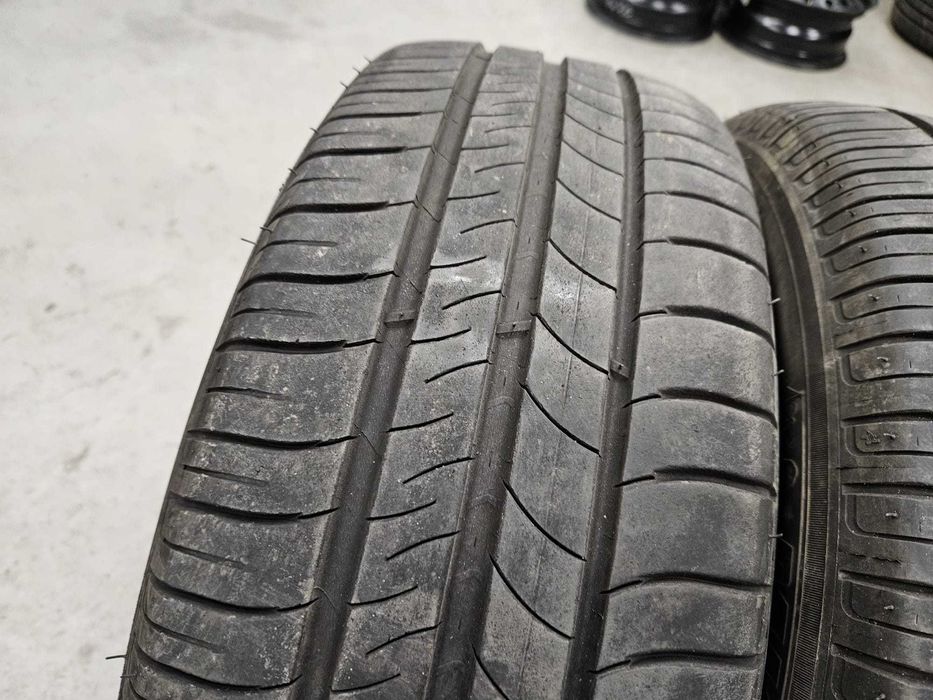 4 Anvelope de VARA 205.60.16 'Michelin' ; stare buna