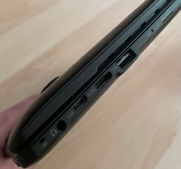 Таблет / Лаптоп Trekstor W2 32GB Windows 10 / HDMI / Bluetooth