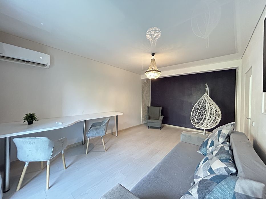 Regim hotelier-intre Afi si Plaza Mall