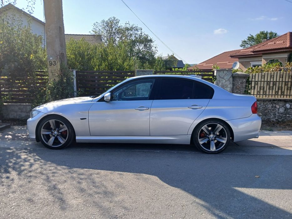 Vând bmw e 90 facelift