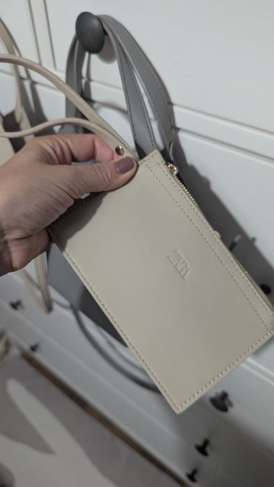 Малки чантички на Zara