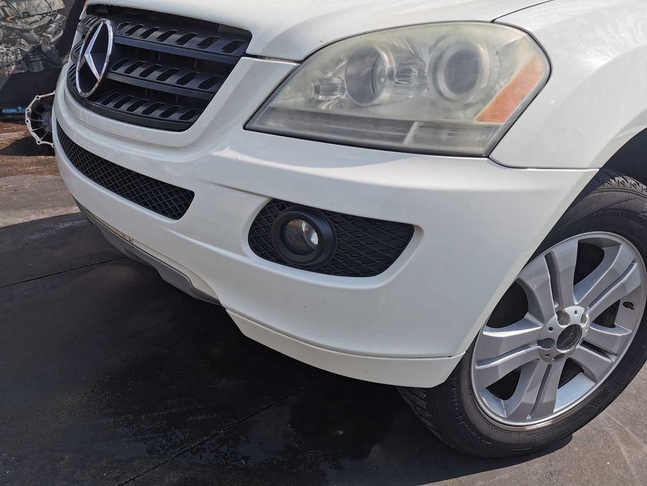 Dezmembrez mercedes ml w164 m350 i m272/bara fata ml/capota/aripa/