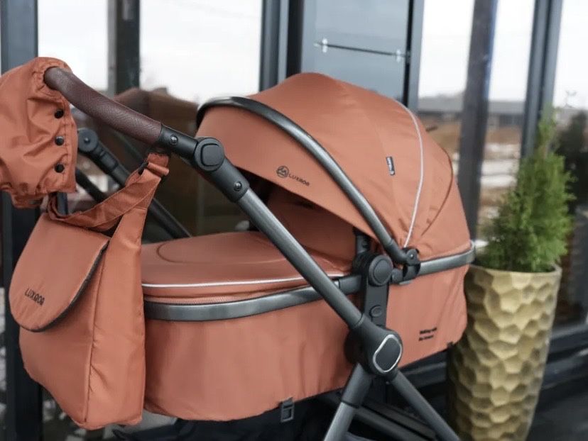 Коляска-трансформер Luxmom  3в1 с автолюлькой светло-коричневая