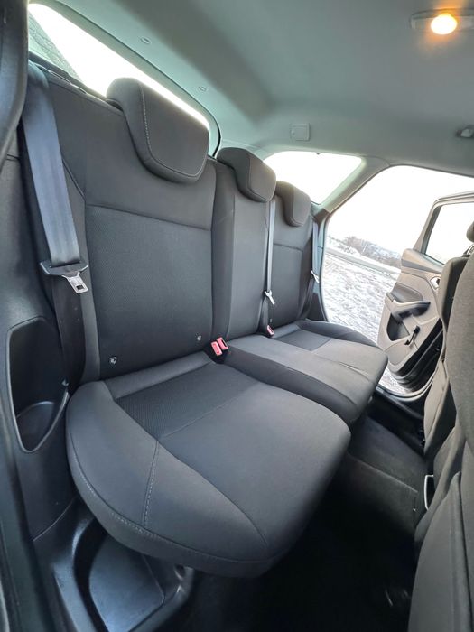 Vând Ford Focus Mk3 Facelift Motor 1.0 Benzină 125 CP Euro 6 178000 km