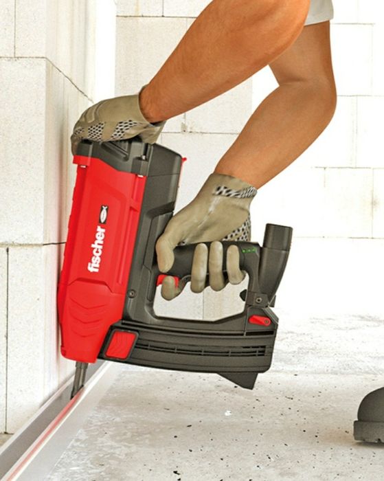 Гвоздей пирони и газ  за такер FISCHER DFN