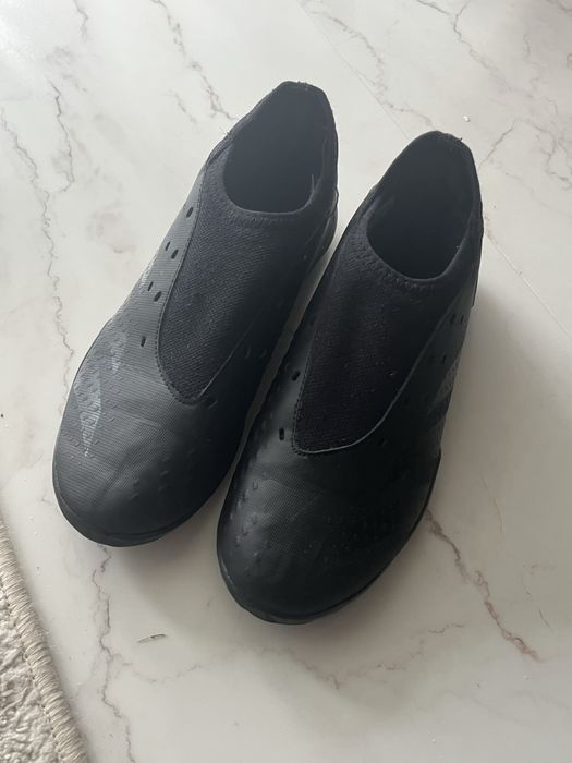 Ghete   Adidas fotbal  in stare foarte buna purtate putin marimea  36