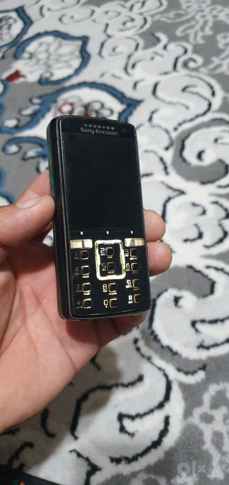 Telefonlar sotuvda azizlar
