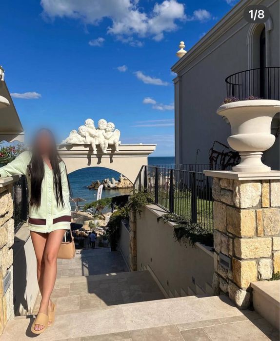 Продавам дамска жилетка/рокля в светло зелено, размер 32