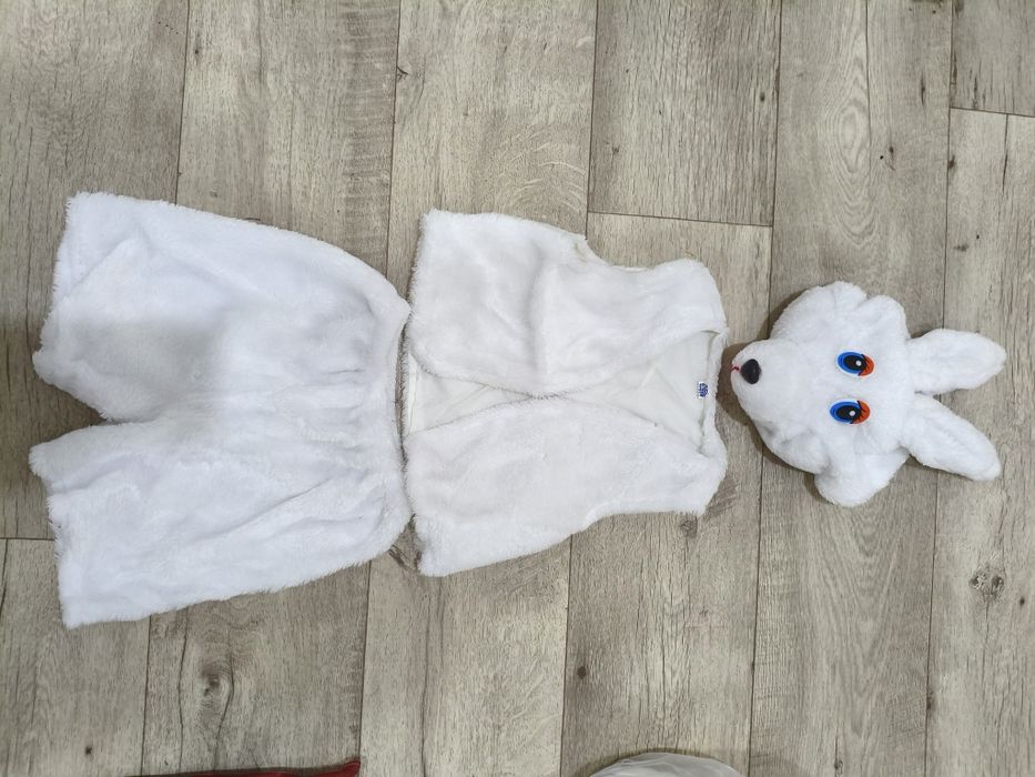 Продам костюм зайчика