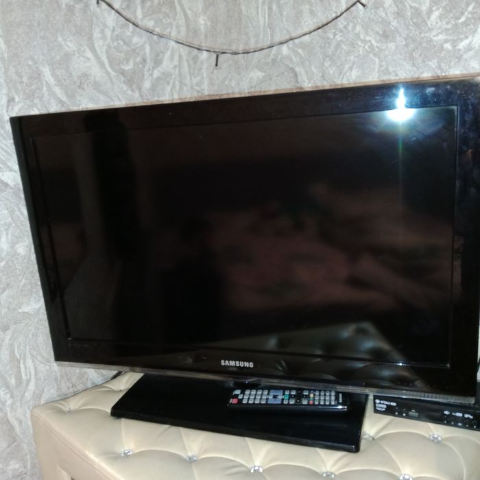 Продам телевизор