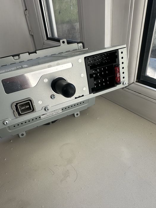 Продам магнитофон в Lada vesta