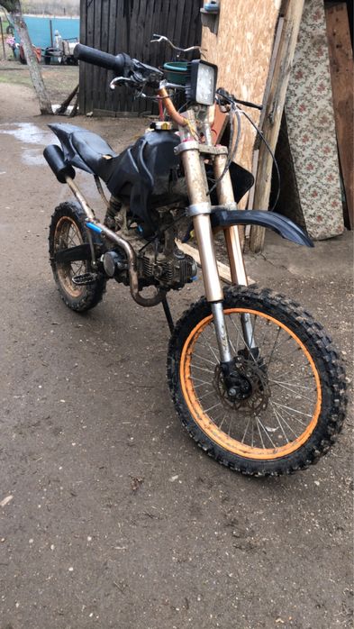 Vand sau schimb cu atv