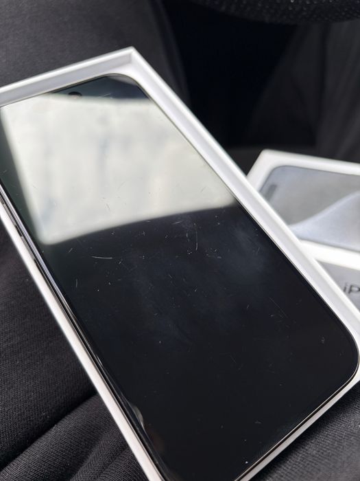 iPhone 15 pro,капацитета на батерията  е 81%