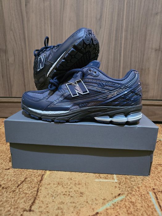 New Balance 1906U