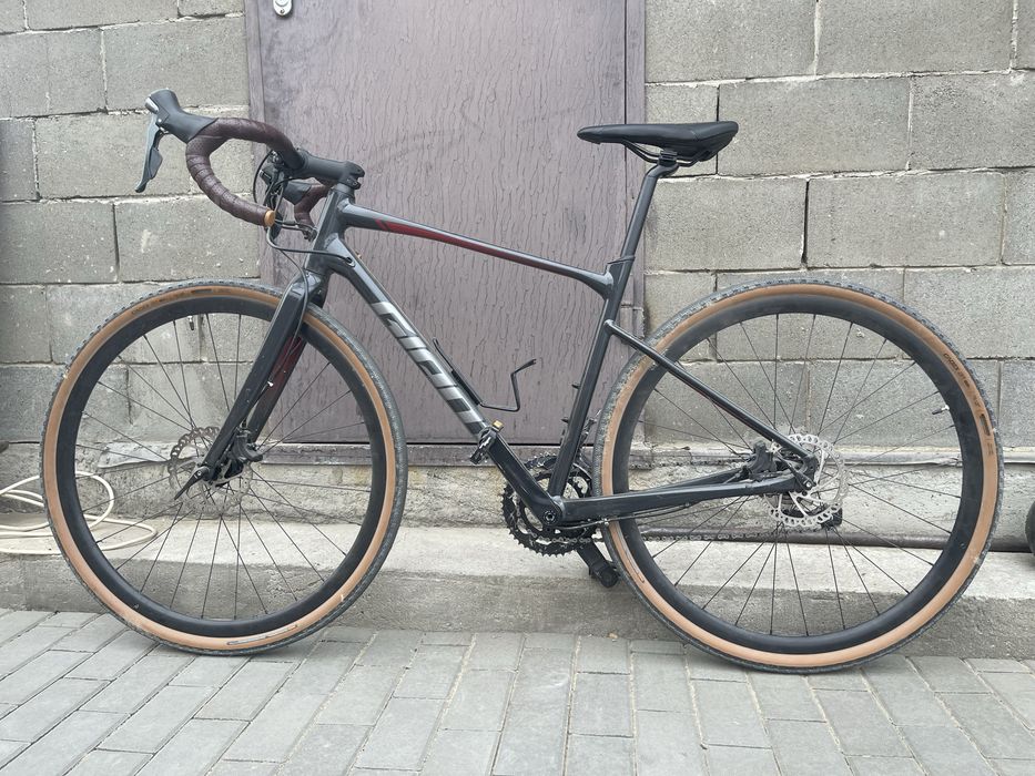 В продаже Giant Revolt 1
