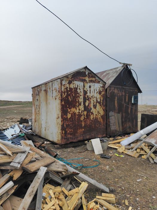 Будка железная продаётся