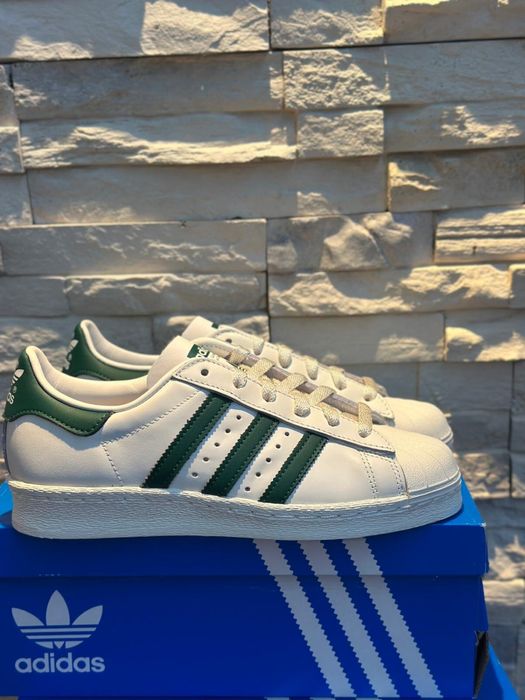 Adidasi dama Superstar marimea 37