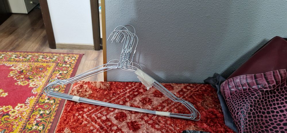 Продам вещалки для блузок,платье,рубашек.