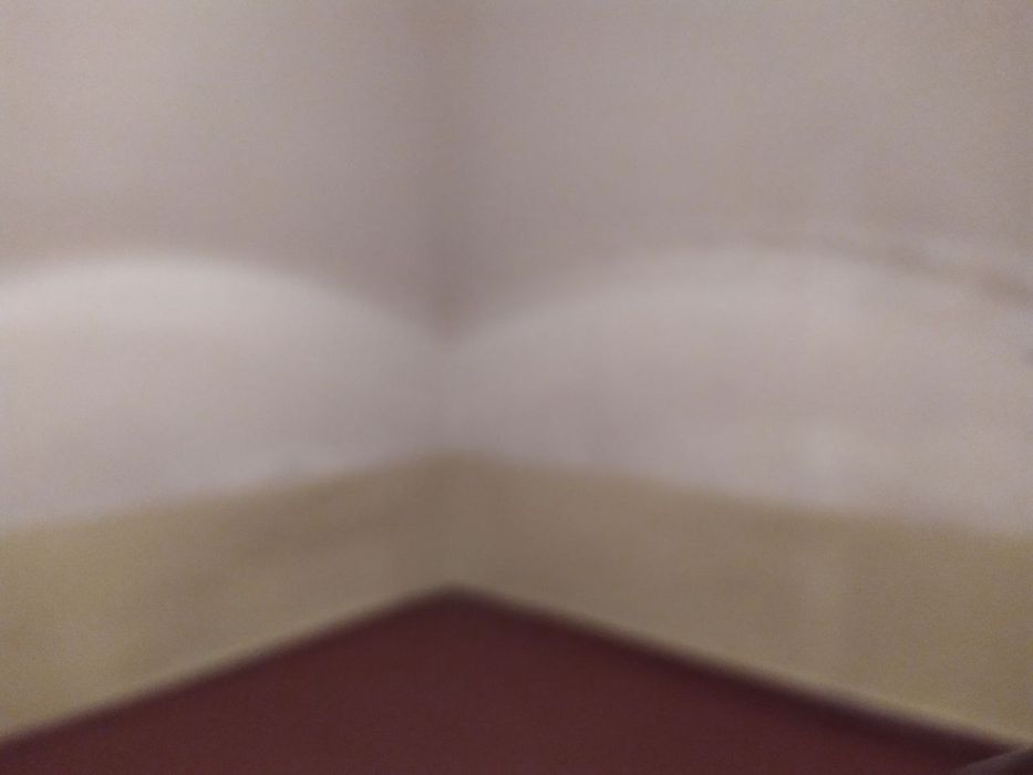 Uy sotiladi Mir Elektronika yonida