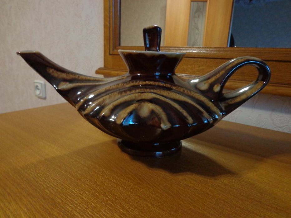 продам новый керамический чайник СССР