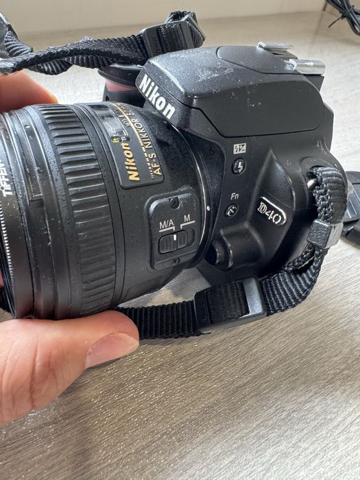Фотоаппарат Nikon D40 б/у