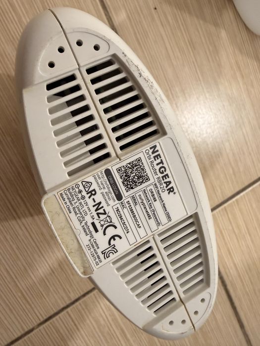 Vand router mesh Orbi RBR 20 cu 3 repeteare Wifi 5