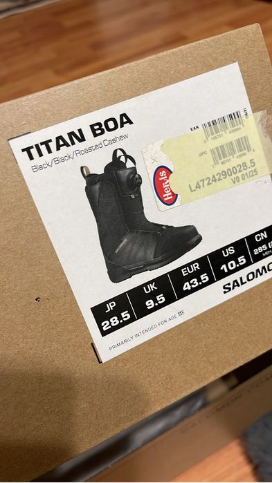 Boots  snowboard salomon nr 44 noi