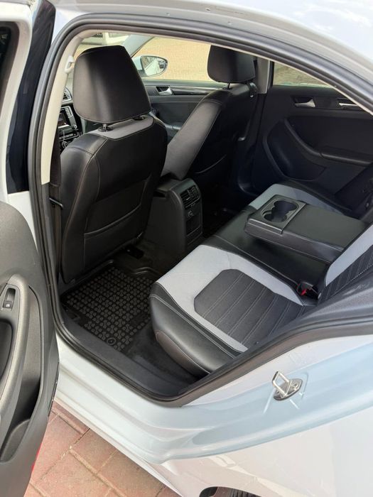 VW Jetta 2.0 tdi , 150 cp , DSG , 2017