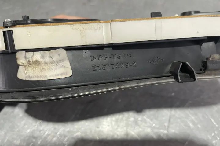 Ceasuri bord 216774992 / 21677499-2 Dacia Logan 2005 1.5DCi MT (68hp)